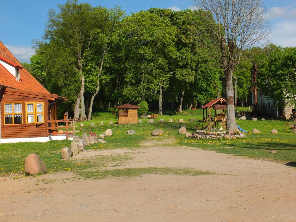 Dwor Klewiny Villa Екстериор снимка