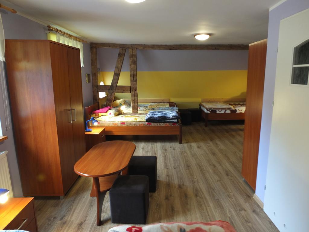 Dwor Klewiny Villa Екстериор снимка